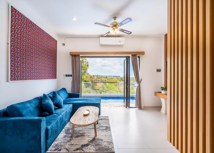 The Peak - 2br Luxury Hill *