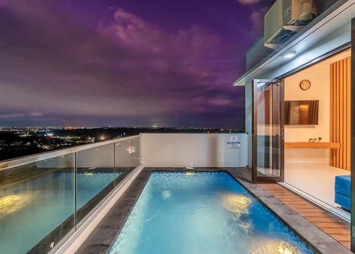 The Peak - 2br Luxury Hill Villa *