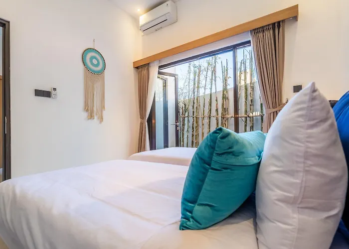 The Peak - 2br Luxury Hill Villa *