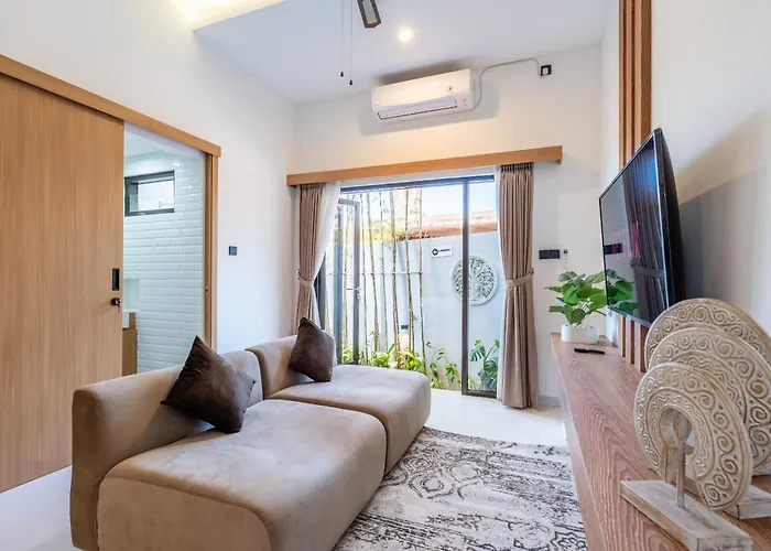 The Peak - 2br Luxury Hill Villa *